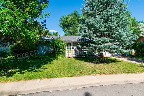1117 Fairview Dr Photo 1