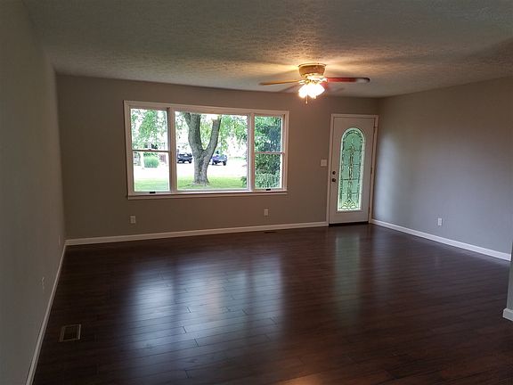 2nd image of 125 Bartlett Dr