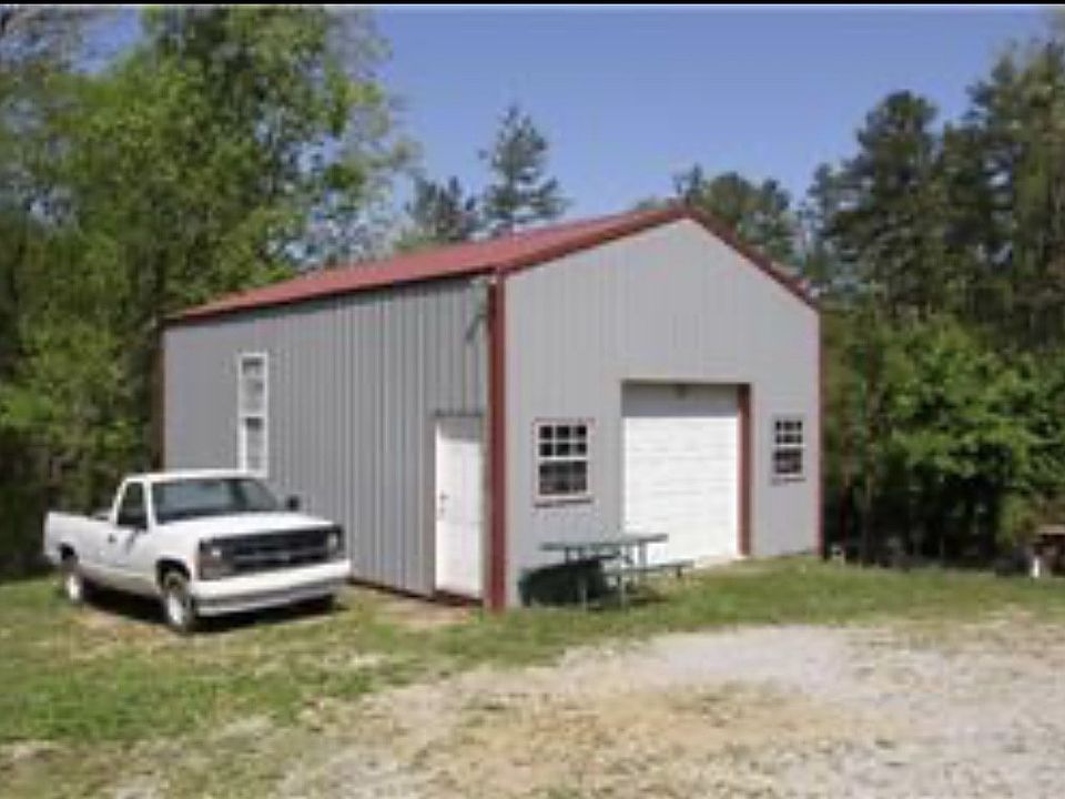 2nd image of 102 Bavaria Rd