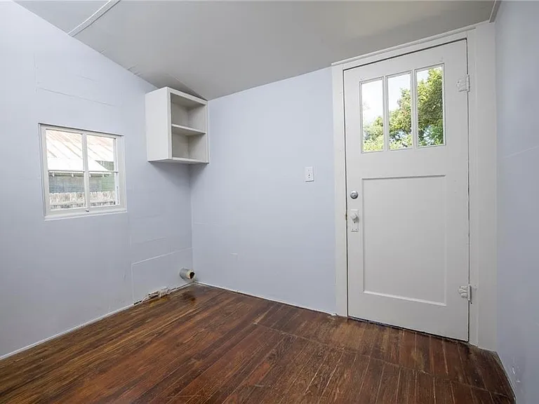 271 S Willow Ave — Photo 21