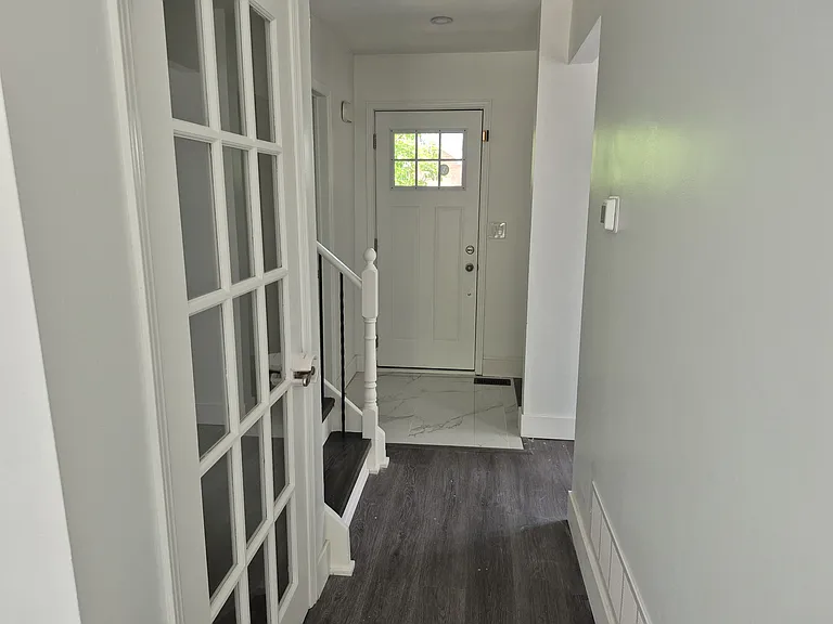 Main floor Hallway - Basement Door
