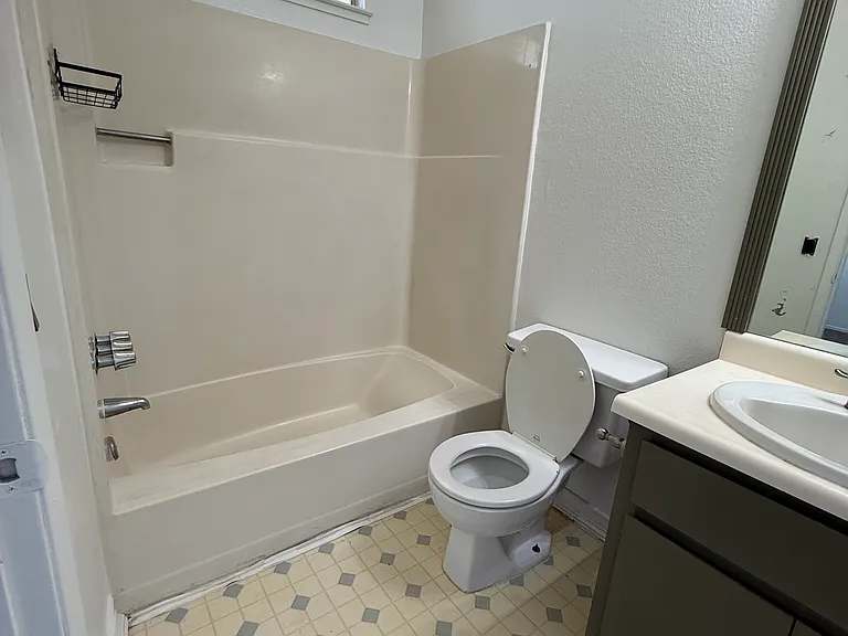 120 Adobe Ct #120 — Photo 22