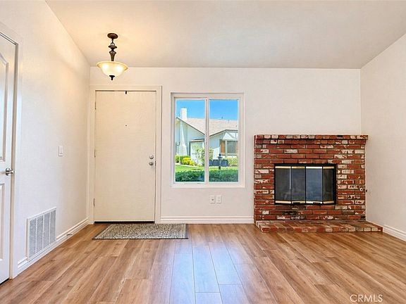 4th image of 9042 Chaucer Cir