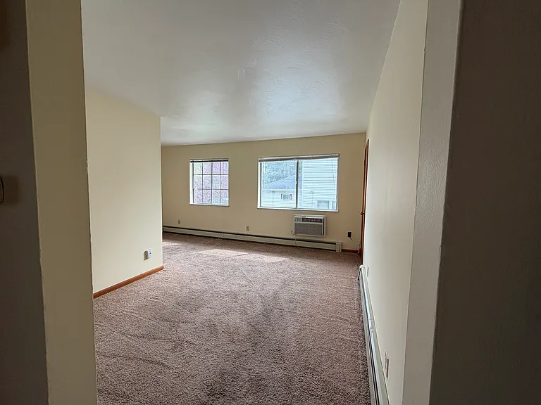 112 W 4th St #112 — Photo 9