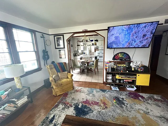 1456 N White St — Photo 4