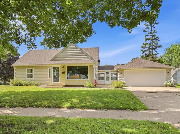 506 17th St SW, Austin, MN 55912