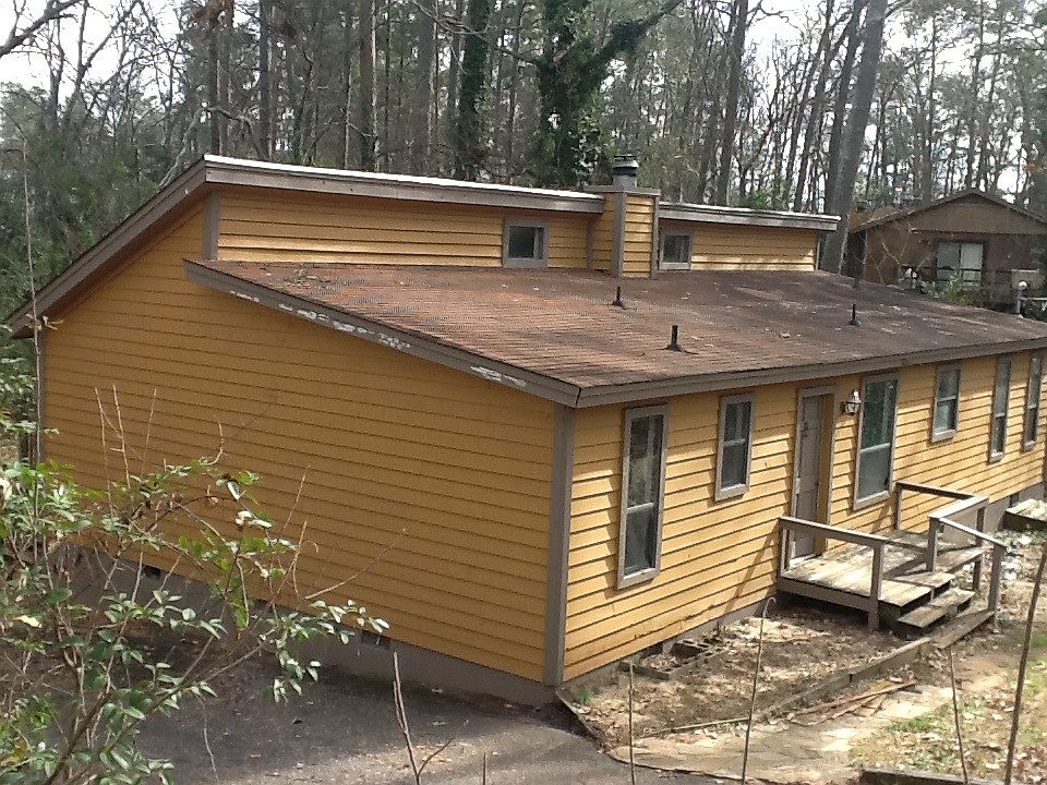 1st image of 109 Brentwood Pl NE