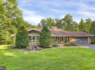 247 Oakridge Rd, Lewistown, PA 17044