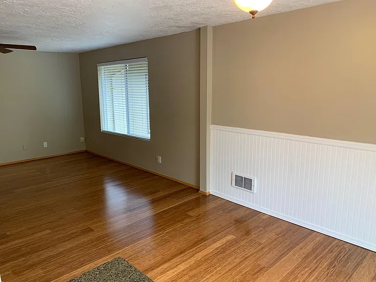 12504 SW Karen St #2 — Photo 5