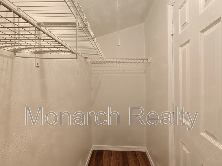 620 SW 10th Ln #4 — Photo 26