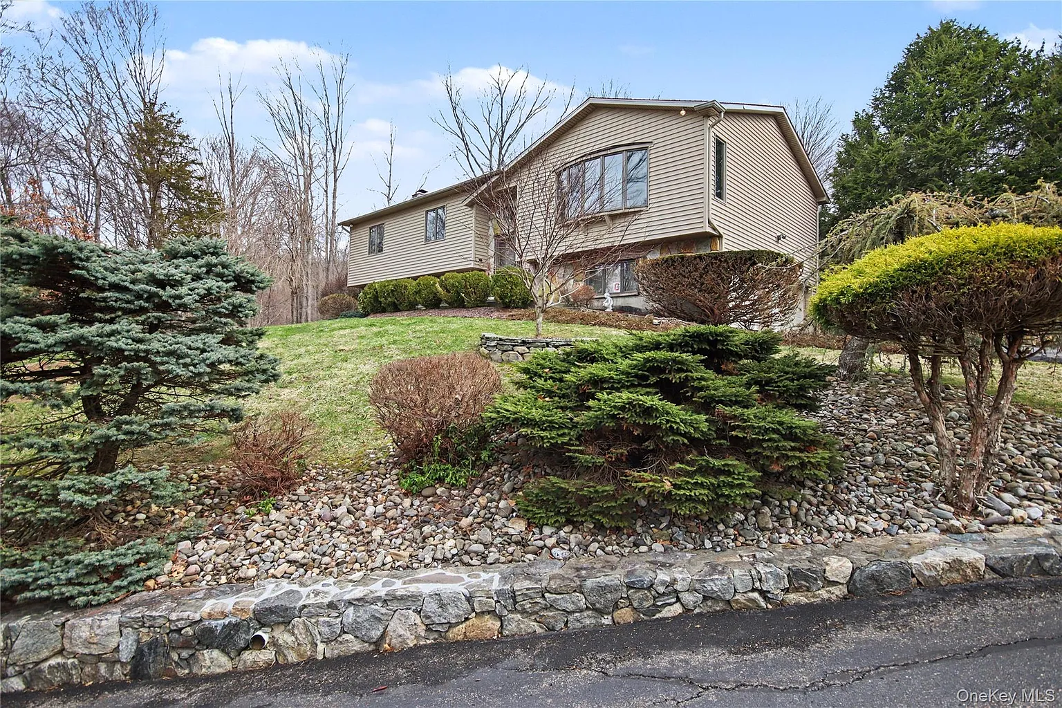 102 Nicholson Road photo 1