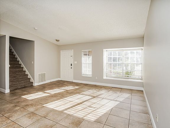 4th image of 1518 Crossridge Dr