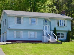 8 Coles Rd, Cromwell, CT 06416
