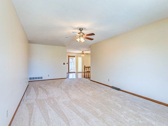 3rd image of 2342 Shalimar Dr