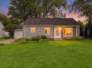 1445 Larpenteur Ave W, Falcon Heights, MN 55113