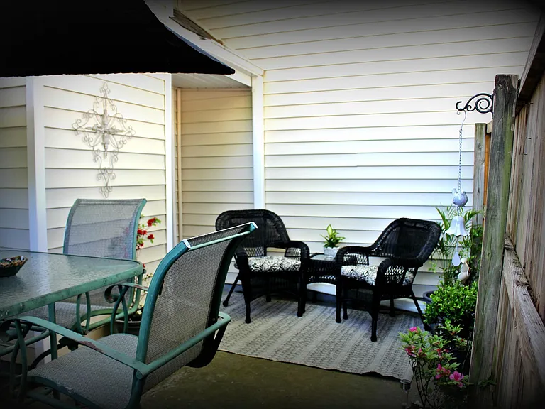 Enclosed Outdoor Patio w/ Utility Closet