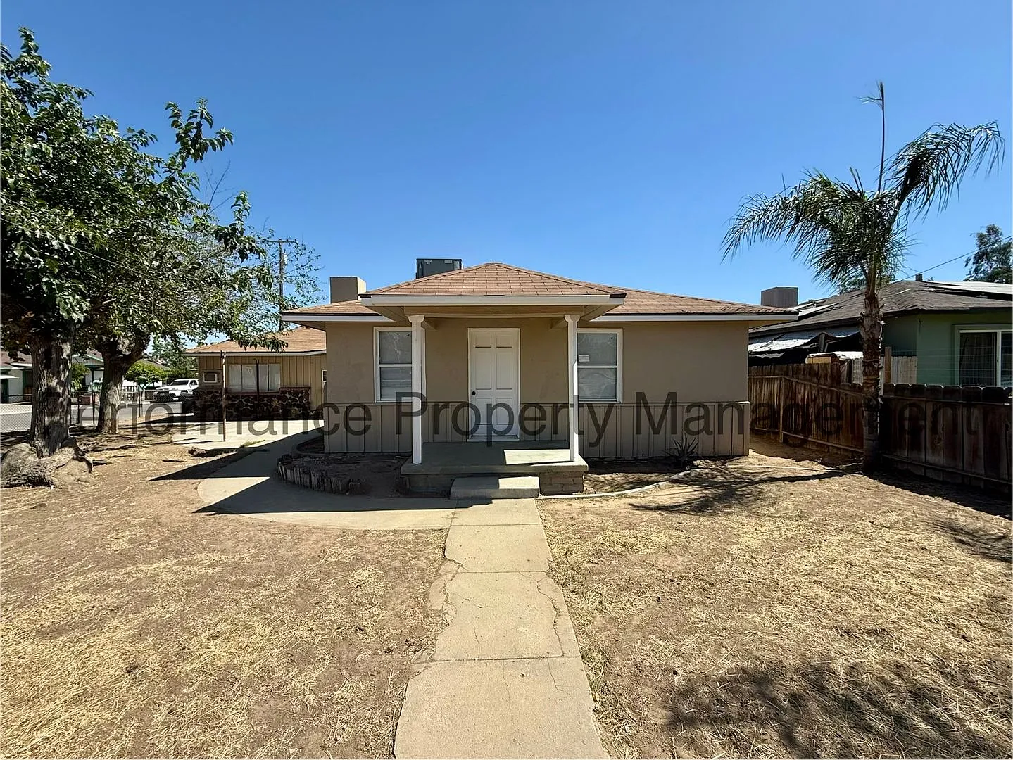 Cozy 4 Bed/2 Bath E Bakersfield Home w/ Solar, RBP & $0 Deposit Option — Photo 1