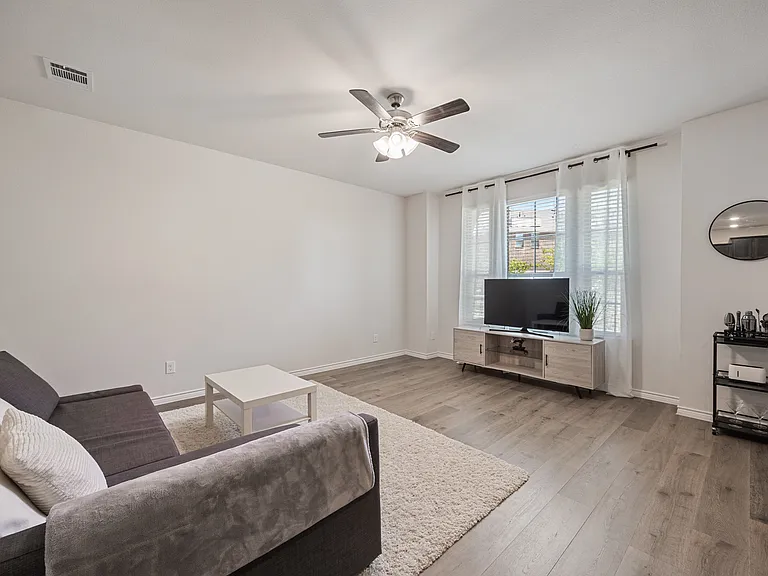 2016 Saddle Way — Photo 3