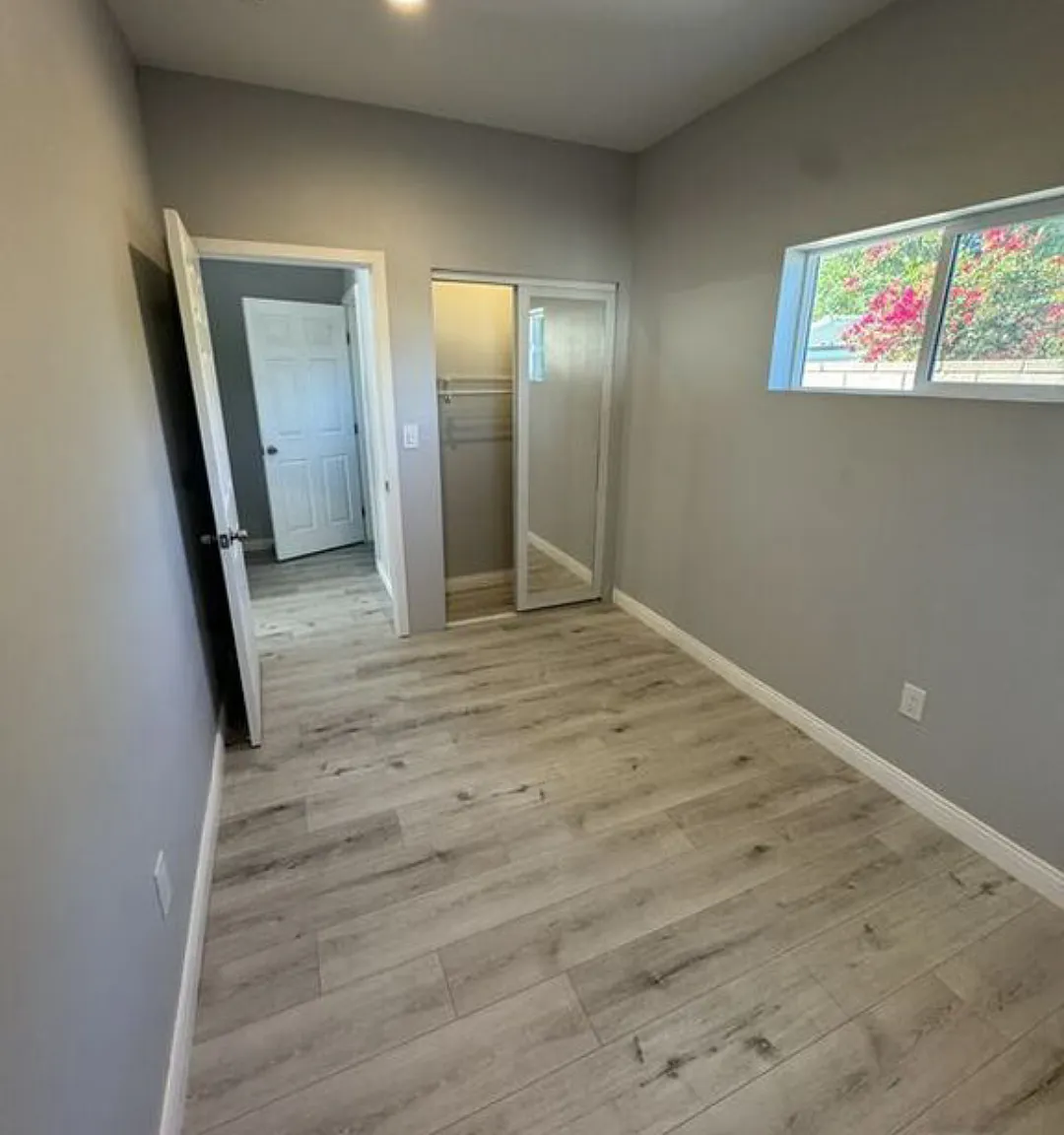 3 bed, 2.5 bath, 1200 sqft, $3,750 — Photo 3