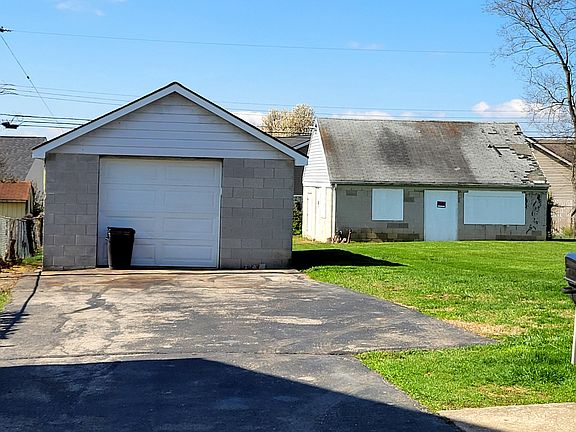 4th image of 350 Manhattan Dr