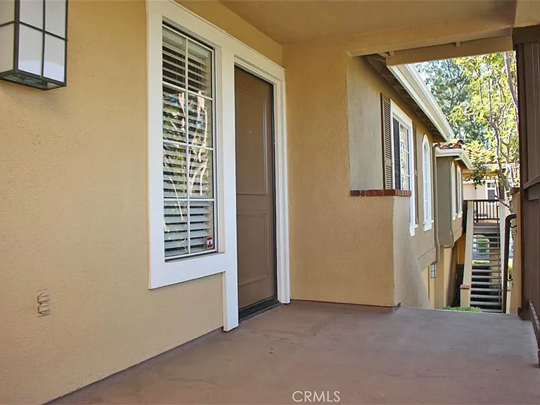 135 Gallery Way — Photo 7