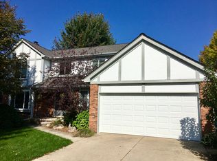 14889 Crofton Dr, Shelby Township, MI 48315