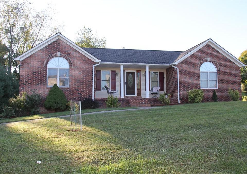 1st image of 303 Shawnee Dr
