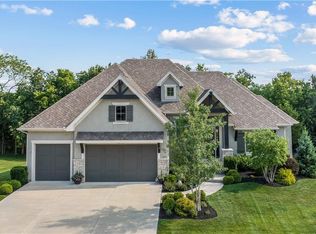 2563 W 162nd Ter, Overland Park, KS 66085