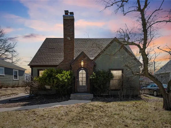 217 23rd Street Dr SE, Cedar Rapids, IA 52403