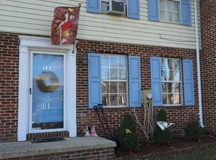 143 Little River Dr, Winchester, VA 22602