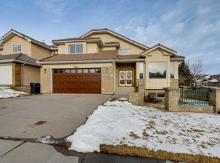 106 Sienna Hills Dr SW, Calgary, AB T3H 2C8