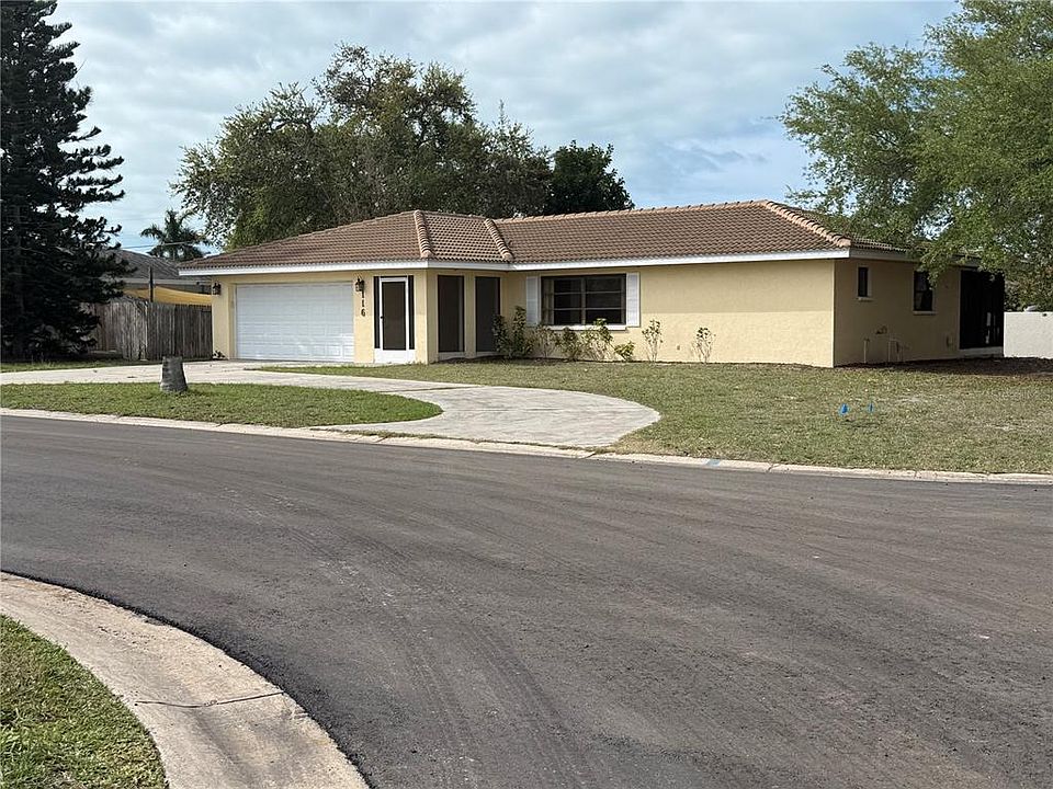 1st image of 116 1st Ave