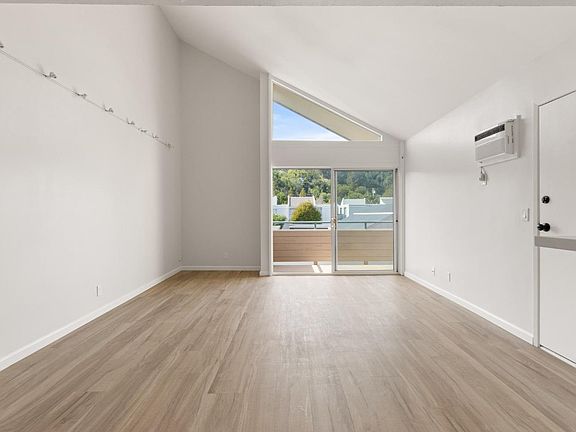 5th image of 410 Larkspur Plaza Drive