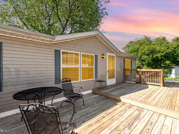 38 Maple Hill Dr, Pt Deposit, MD 21904