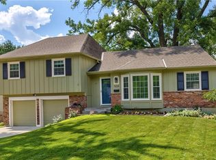 9224 Switzer Rd, Overland Park, KS 66214