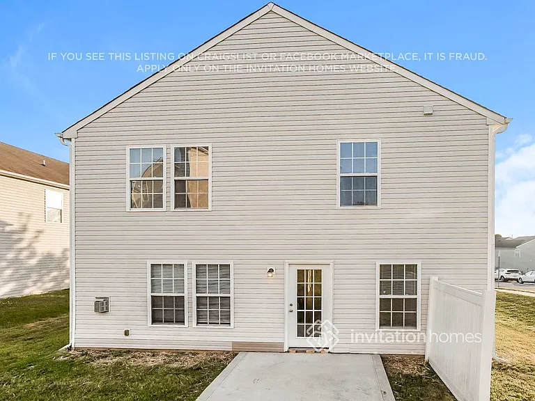 956 Littleton Dr — Photo 17
