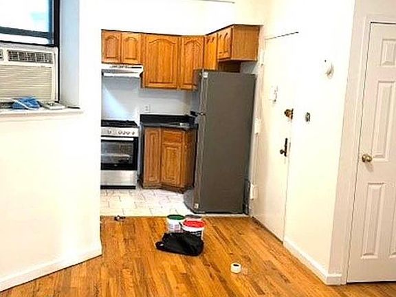 2nd image of 115 E 102nd St APT 1A