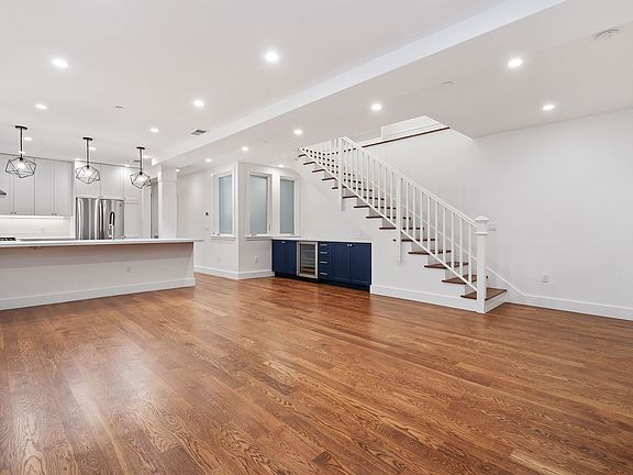 2nd image of 547 Union St #1