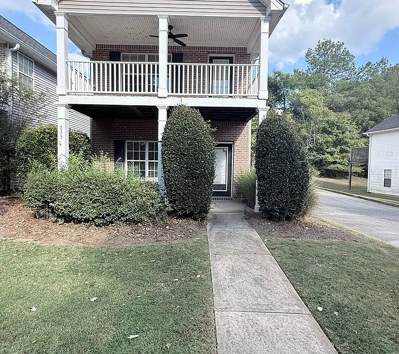 255 Wiltshire Dr