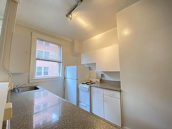 4th image of 555 Ofarrell St APT 105