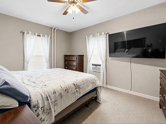 3rd image of 218 Bates St #1