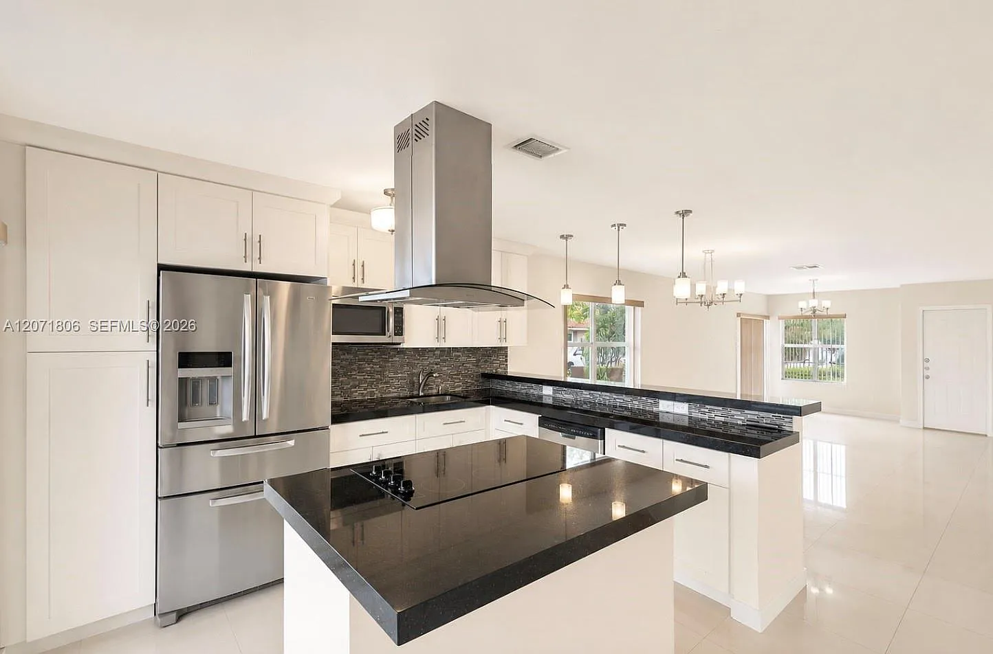 Lago Grande Seven-B Condo — Photo 1