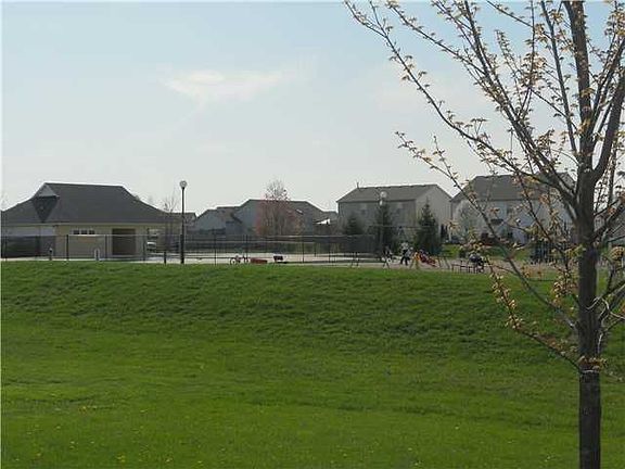 2nd image of 5410 Montavia Ln