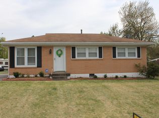 6316 Red Spruce Dr, Louisville, KY 40229