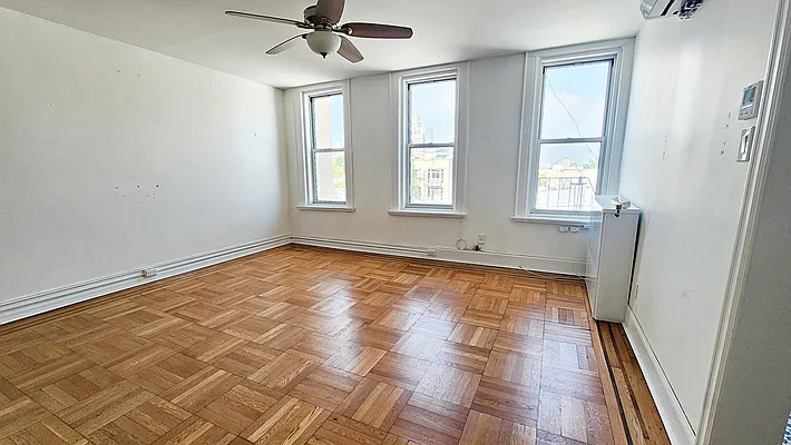 Rented by Compass | media 9