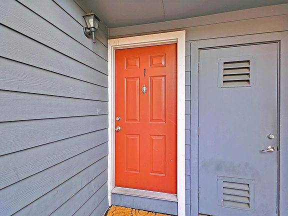 4th image of 715 19th St