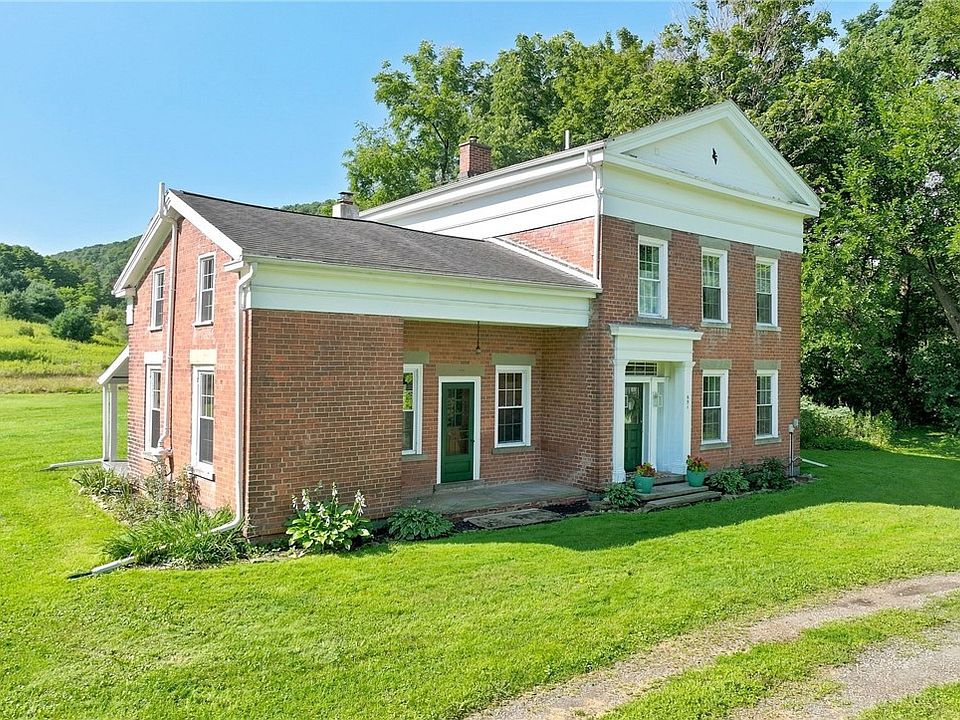 1st image of 651 Spencer Rd