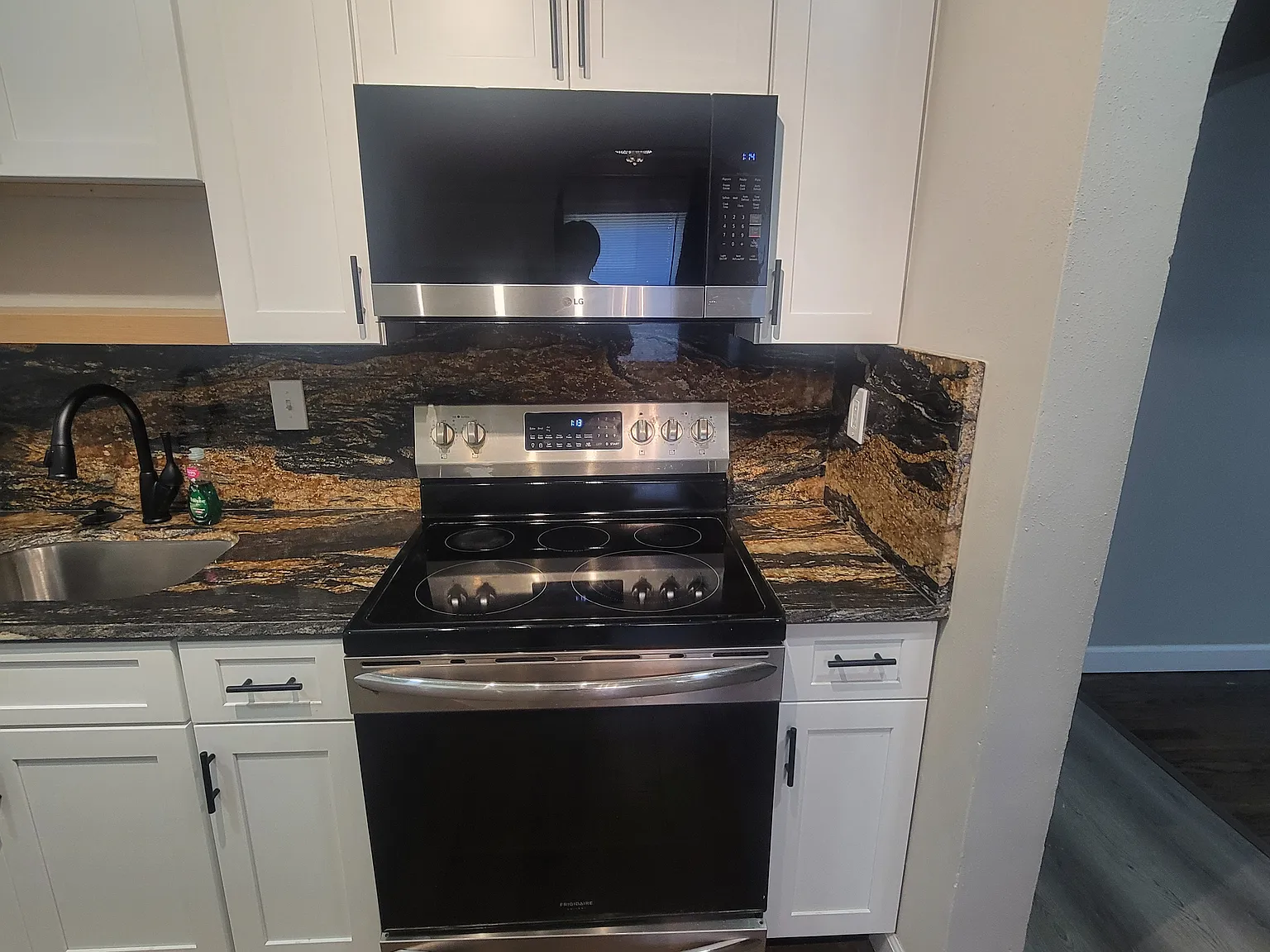 2 bed, 792 sqft, $1,505 — Photo 4