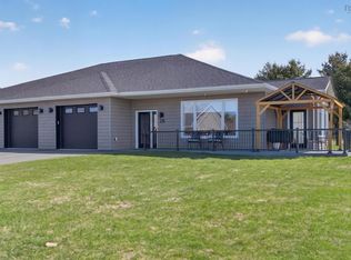 26 Eagleview Dr, Colchester, NS B6L3J2
