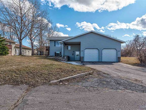 2nd image of 1505 Becky Ct